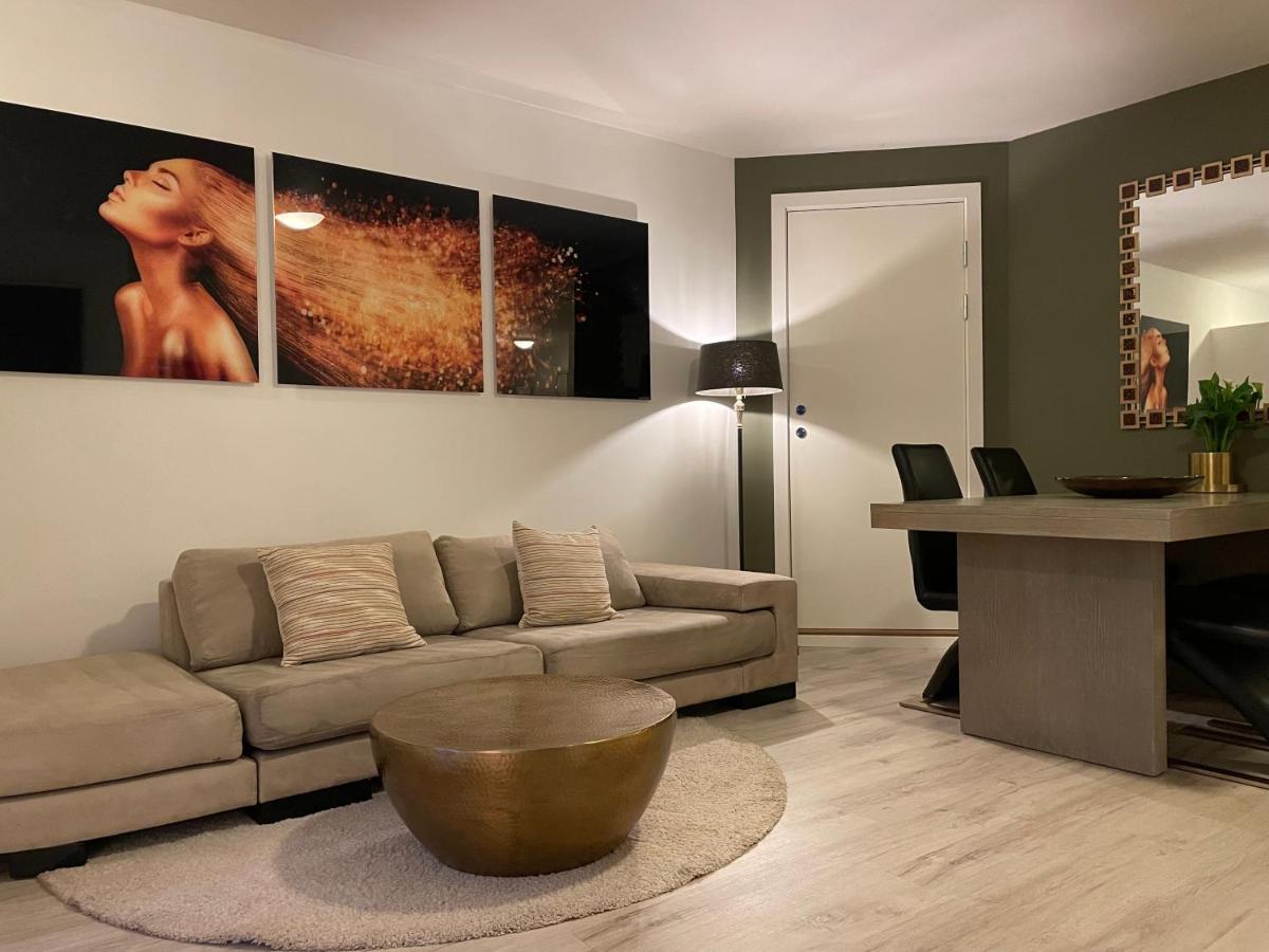 Leilighet Ved Sjoen Med Strand Apartment Пошгрун Екстериор снимка